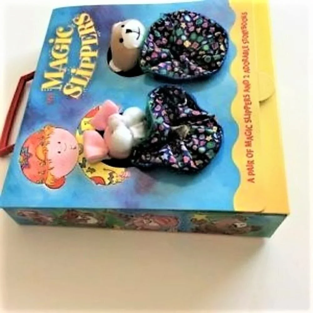 VINTAGE MAGIC SLIPPERS GIFT SET 1998